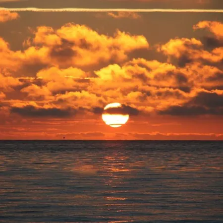 With 3 Bedrooms 別荘